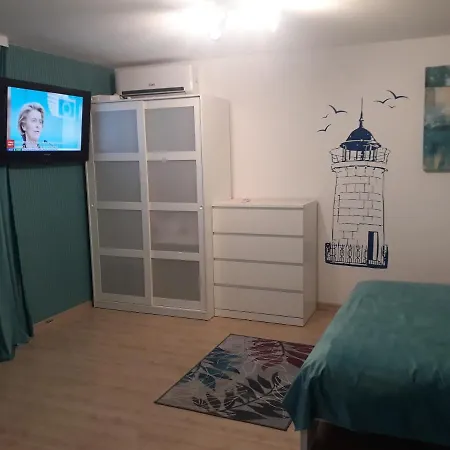 Garsoniera Oana Langa Plaja * Mangalia